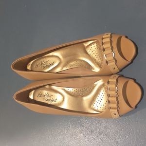 Nude peep toe pumps size 9 1/2